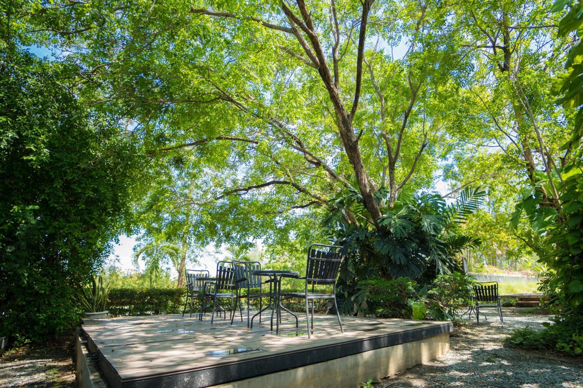 Sukhothai Treasure Resort & Spa Exterior photo